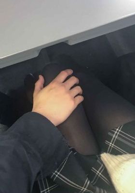 漂亮女保姆_超清动漫在线观看
