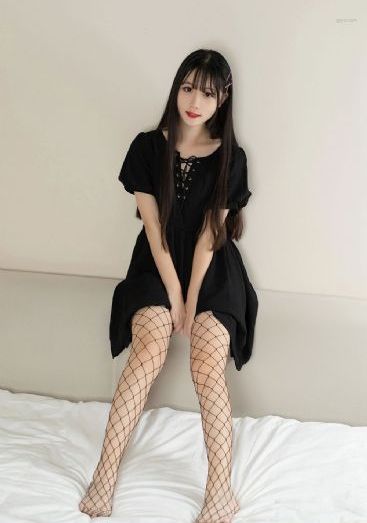 年轻的女秘书_加长未删减版在线观看