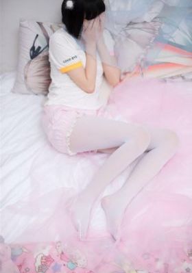 心跳光之美少女_云播放粤语日本成人在线